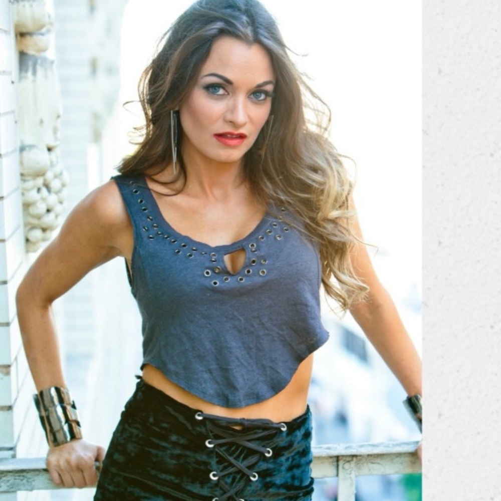 Mini grey crop top